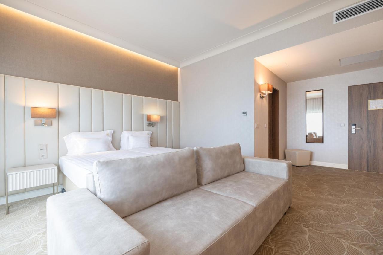 Hotel Gerardus سيغيد المظهر الخارجي الصورة
