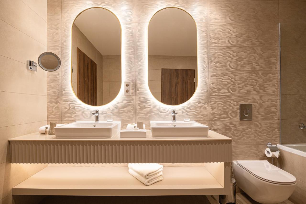 Hotel Gerardus سيغيد المظهر الخارجي الصورة