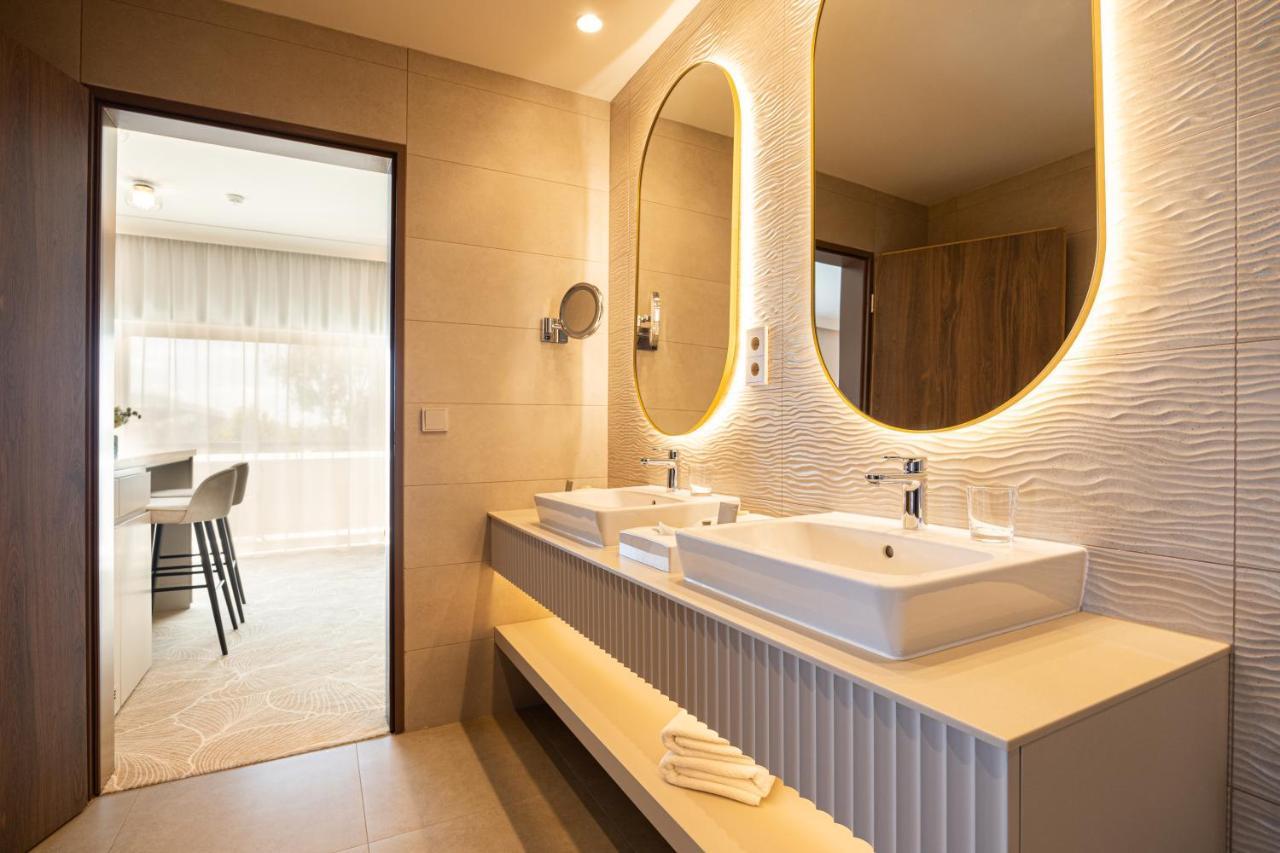 Hotel Gerardus سيغيد المظهر الخارجي الصورة